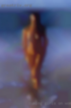 Cuming girls on womening naked pussy.
